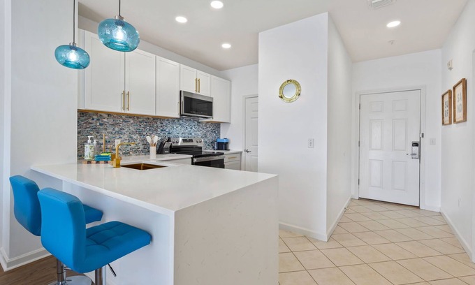 Frangista Beach Condo | Free fun package! Gulf view pet friendly pool hot tub 2BD 2BA sleeps 6