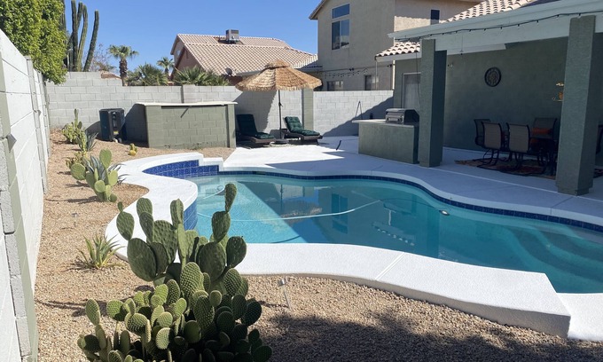 Parke Place House | Free Heated Pool! No pet fee! Electric vehicle charger in garage.