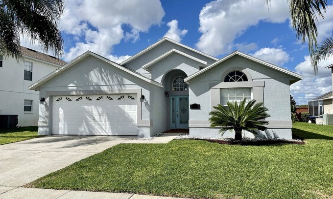West Kissimmee House | 🥇Free Pool Heat Promotion For Sept-April. Home Right Outside Disney World Parks