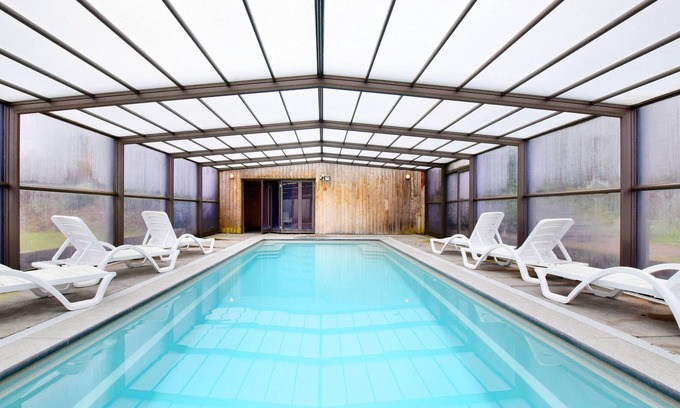 Septon Villa | Free Stat Ande luxury villa with swimming pool and sauna