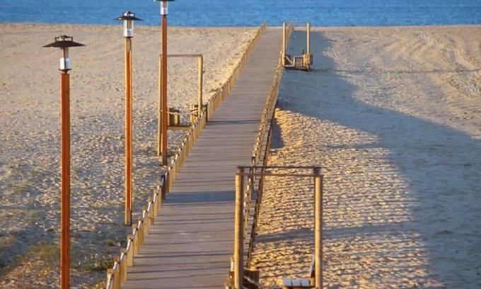 Figueira da Foz Apartment | FREE WIFI / NETFLIX! APT center 1 min walk beach / river / casino !!!
