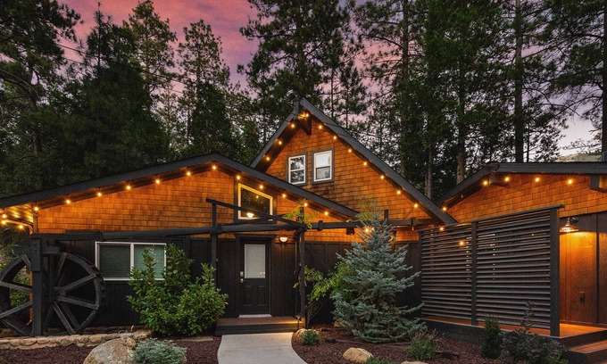 Idyllwild Cabin | Freewyld Village Buyout 4 Cabins Sleeps 17