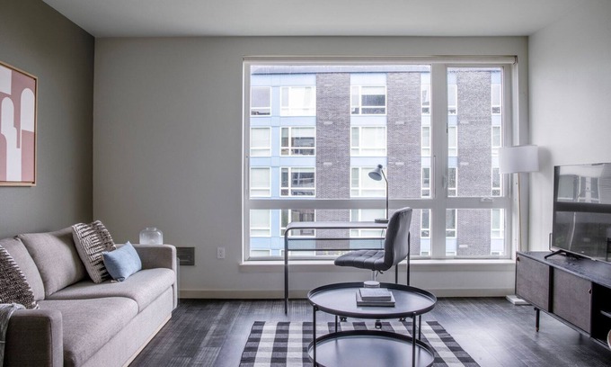 Yesler Terrace Apartment | Fresh First Hill Jr 1BR w/Gym, Lounge & BBQ, nr Park, by Blueground
