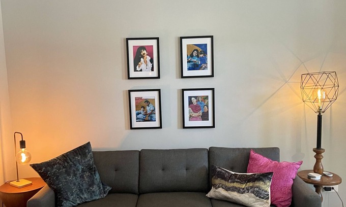 Heart of Chicago Apartment | Fresh Stylish Apartment