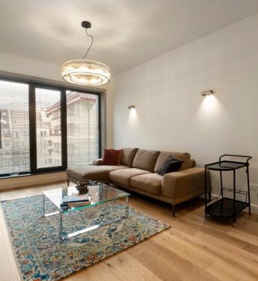 Lozenets Apartment | Fresh & Stylish in Lozenets With Private Parking