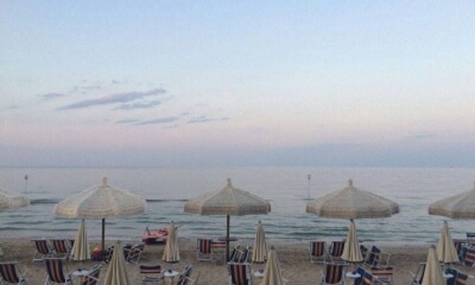 Pineto Apartment | Freshly watched sea view on the first floor 20 meters from the sea and pine forest