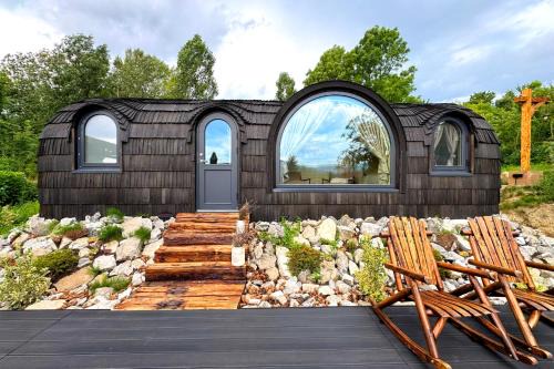 Comarnic Other | Friday Inn Igloo - Intimitate, Jacuzzi, Natura, Priveliste & Iaz - Escapadă romantică premium la o oră de Bucuresti - Eco Friendly Micro-Resort