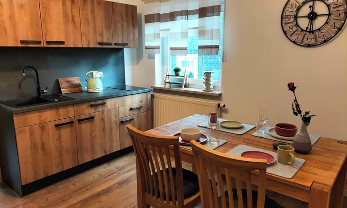 Masserberg Apartment | Frisch Renovierte, Gemütliche Fewo für 2 in Zentraler Lage im Kurort Masserberg