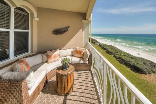 Seacrest House | Front Row
