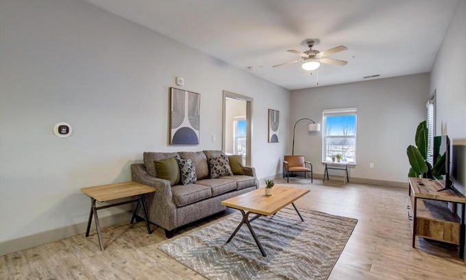 Downtown Indianapolis Apartment | FRONTDESK The Vue Apts Downtown Indianapolis