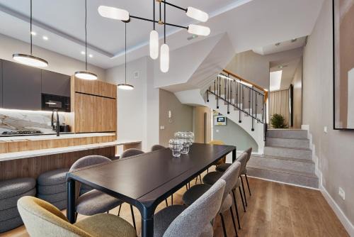 Trafalgar House | Fuencarral Living 7BR 7BH