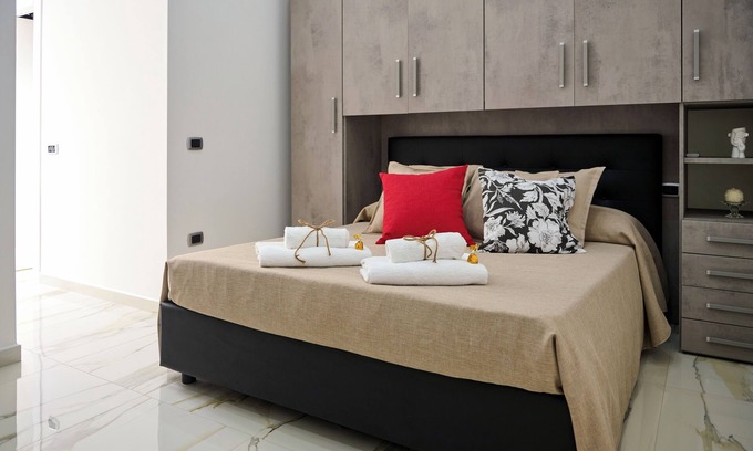 Saviano Apartment | Full-featured family apartment with all amenities in downtown Savian