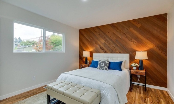 Cedar Hills House | Full remodeled home on 1/3rd Acre! Close to Nike WHQ and central Beaverton.