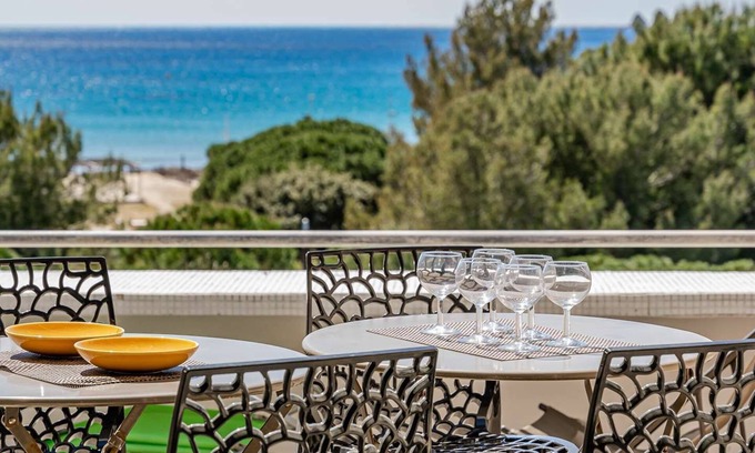 Les Sablettes Apartment | Full sea view, beach across, terrace 15 m², WIFI.