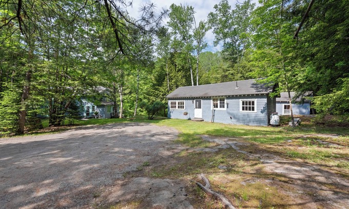 Warren Cottage | Fuller Camp Small Cottage - Riverside - Private Swimming Hole - 175 Acre Estate