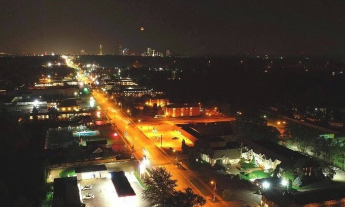 Niagara Falls Hotel | Fullerton Manor Inn