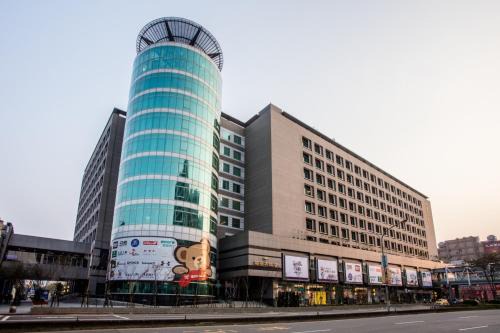 Guishan District Hotel | Fullon Hotel Taoyuan Airport Access MRT A8