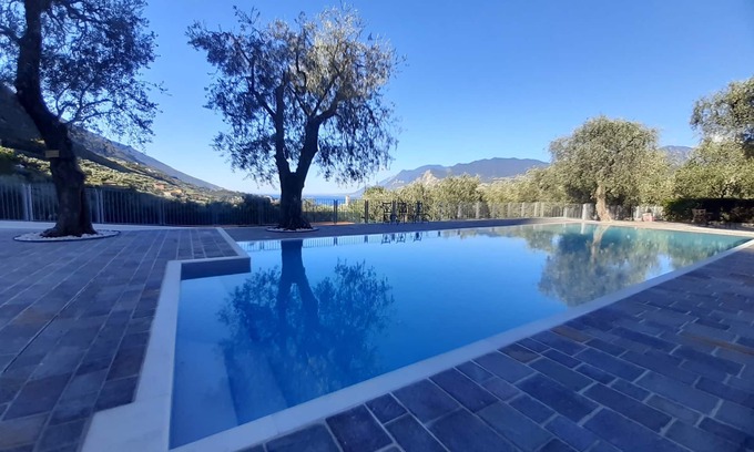 Malcesine Apartment | Fully air conditioned apartment with swimming pool , free WIFI and tennis court