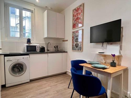 Quartier de la Chapelle Apartment | Fully equipped Studio at 3 mins from metro