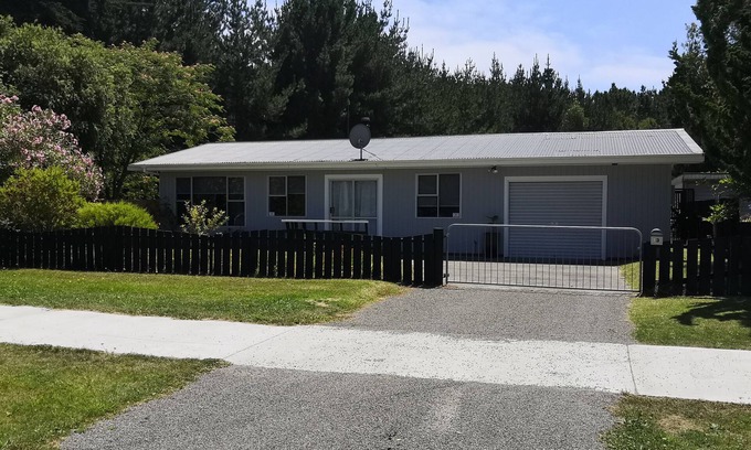 Foxton Beach House | Fully fenced family and pet friendly iconic kiwi bach awaits
