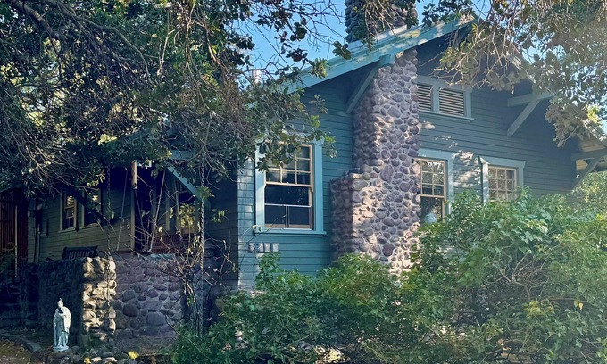 Petaluma House | Fully Furnished Craftsman Bungalow on a Large Private Lot