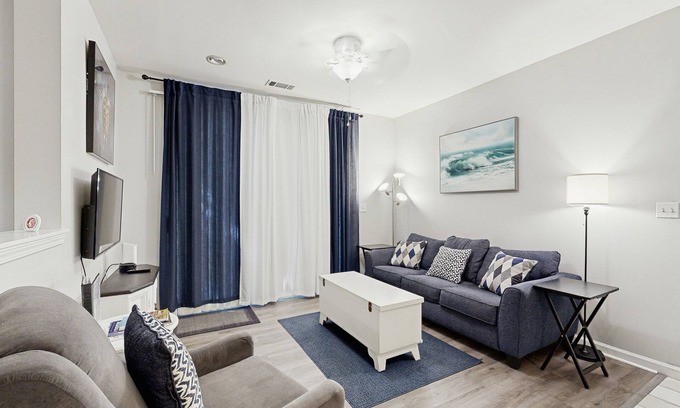 Seaside Farms Condo | Fully-furnished first-floor condo with pool & private washer/dryer- dog-friendly