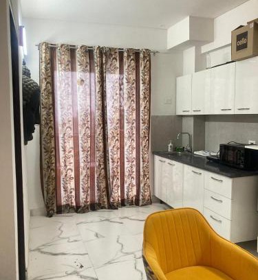 Gurugram Apartment | Fully Furnished Flat WTC 106