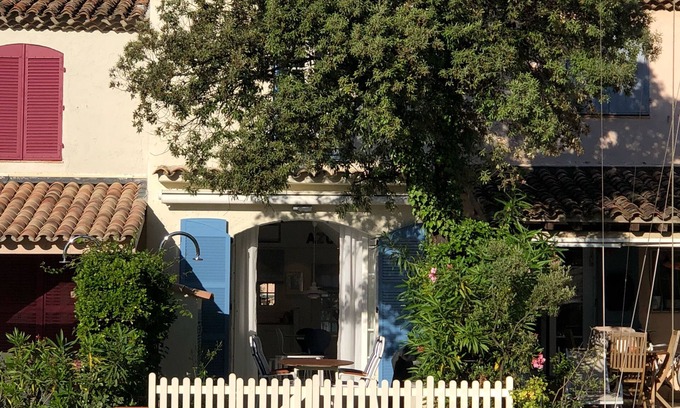 Port Grimaud House | Fully renovated air-conditioned cabin close to the beach