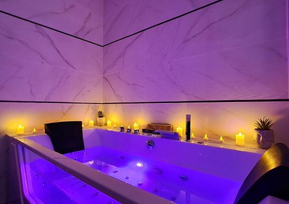 Le Castellet Ski Chalet | Fully renovated Chalet privatif suite romantique love balneo