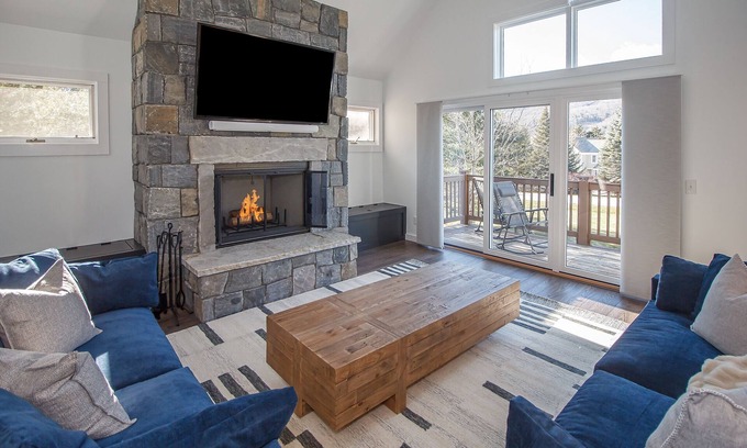 West Dover House | Fully Renovated Condo in Greenspring Community (Mt Snow)