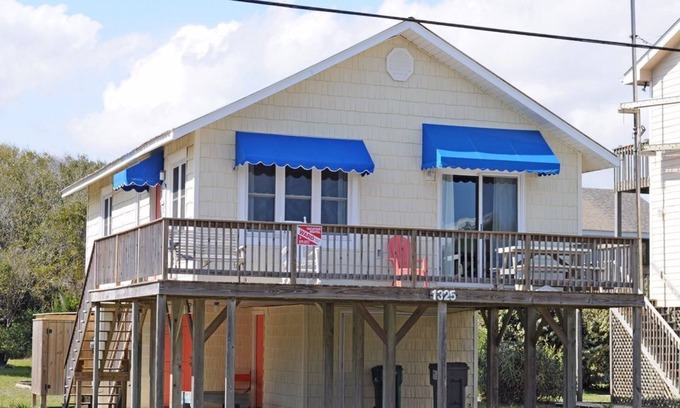 Surf City House | Fun-N-The Sun - 2 BR Home; Dog Friendly with an Ocean View!