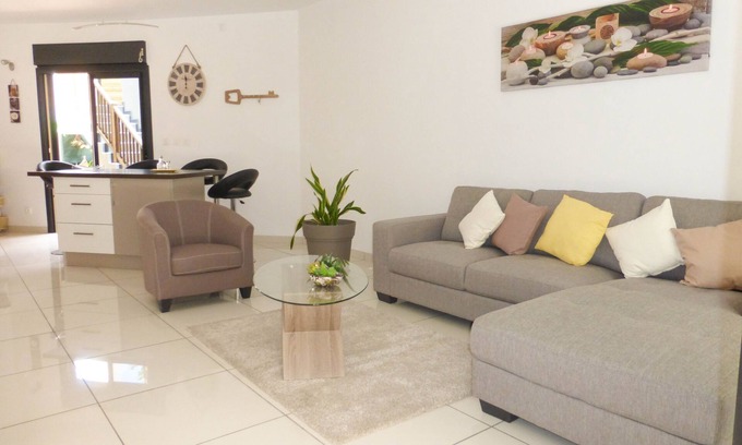 La Riviere Saint-Louis Apartment | Furnished T3 apartment in the south of the island