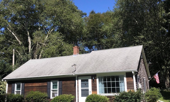 Adamsville House | Furnished Coastal Home rental Westport MA