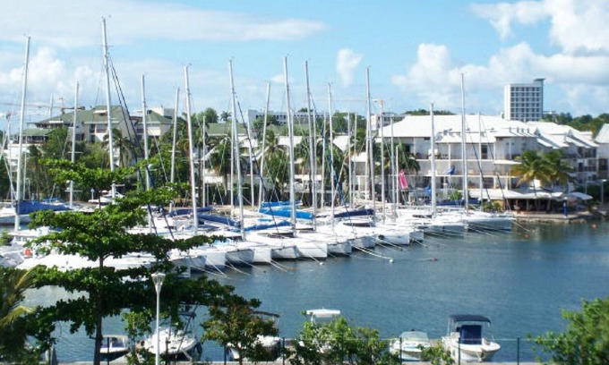 Pointe-a-Pitre Apartment | Furnished comfortable seaside CLIM WIFI Close to beaches and nightclubs