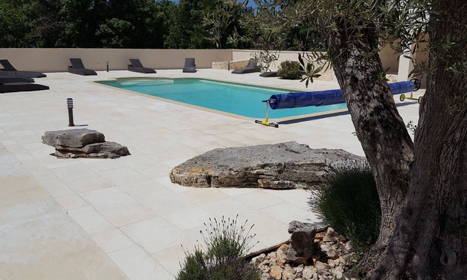 Bidon House | Furnished Gite "The Dent de Rez"