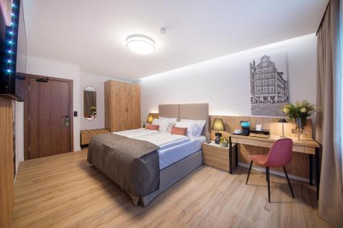 Lueneburg Hotel | Gästehaus zum roten Hahn
