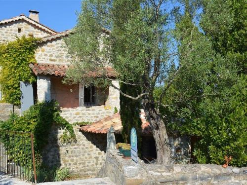Grospierres House | Gîte 2 pièces avec climatisation et animaux admis à Grospierres - FR-1-382-64