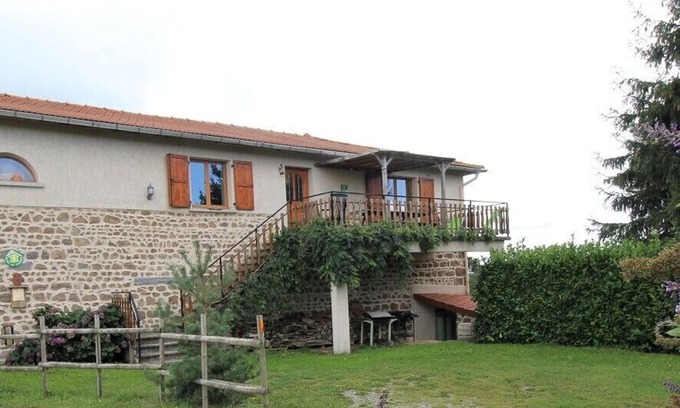 Saint-Clement-les-Places House | Gîte de la Grange du Mas Est