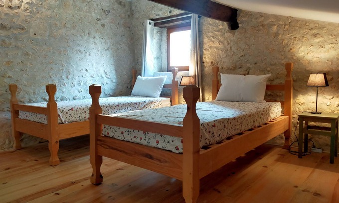 Bellon Cottage | Gîte "danielle" Classé 3 Pour 6 Personnes Avec Piscine