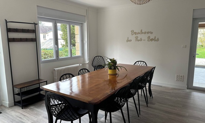 Pontorson House | Gîte de bonheur du Pré-Salé town house 10 persons 4 bedrooms