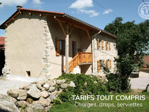Saint-Julien-la-Vetre House | Gîte de campagne avec terrasse et jardin, animaux acceptés - FR-1-496-290