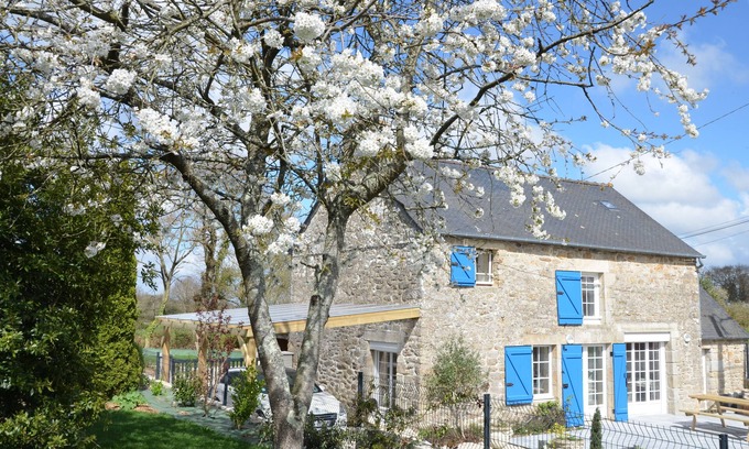 Quevert House | Gîte de la Bézardais for 4 people in Dinan, Brittany, France.