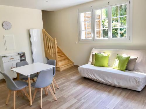 Thiviers House | Gîte De La Sablière