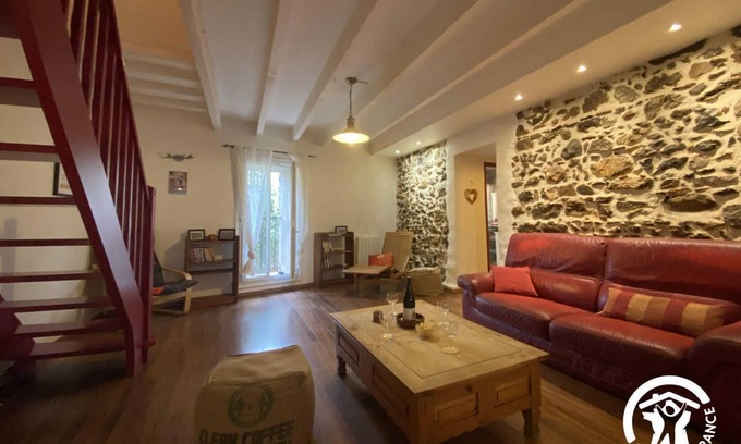 Opoul-Perillos House | Gîte del Carrer del Ferrer