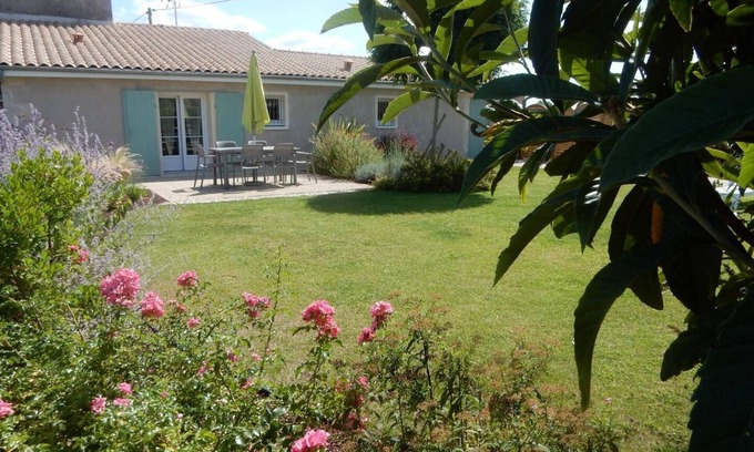 Pujols-sur-Ciron House | Gîte des Guizats - Pujols-sur-ciron