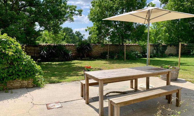 Brizambourg House | Gîte des Jonchères