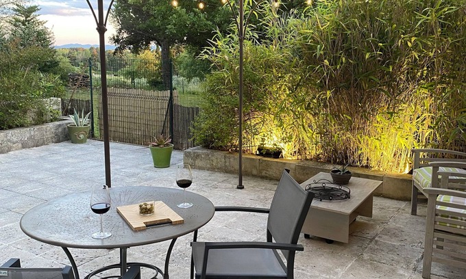 Velleron House | Gîte en Colline Proche Isle sur Sorgue