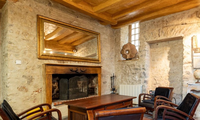 Sainte-Suzanne-and-Chammes House | Gîte Les Remparts - Wifi - Terrasse