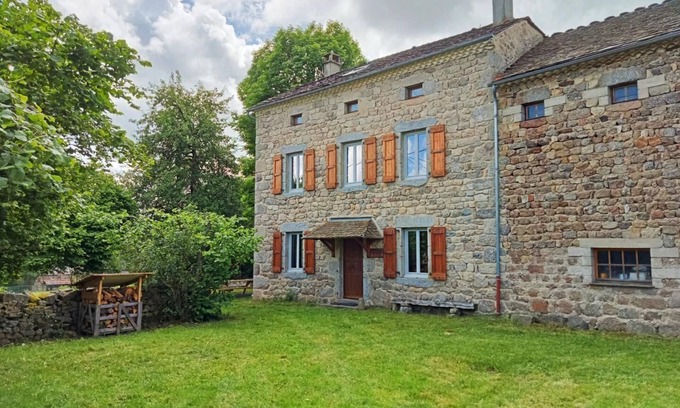 Saint-Symphorien House | Gîte La Fontaine 10/12 Personnes