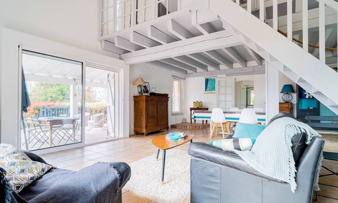 Belus House | Gîte Lasaitasuna - Two Bedroom House, Sleeps 4